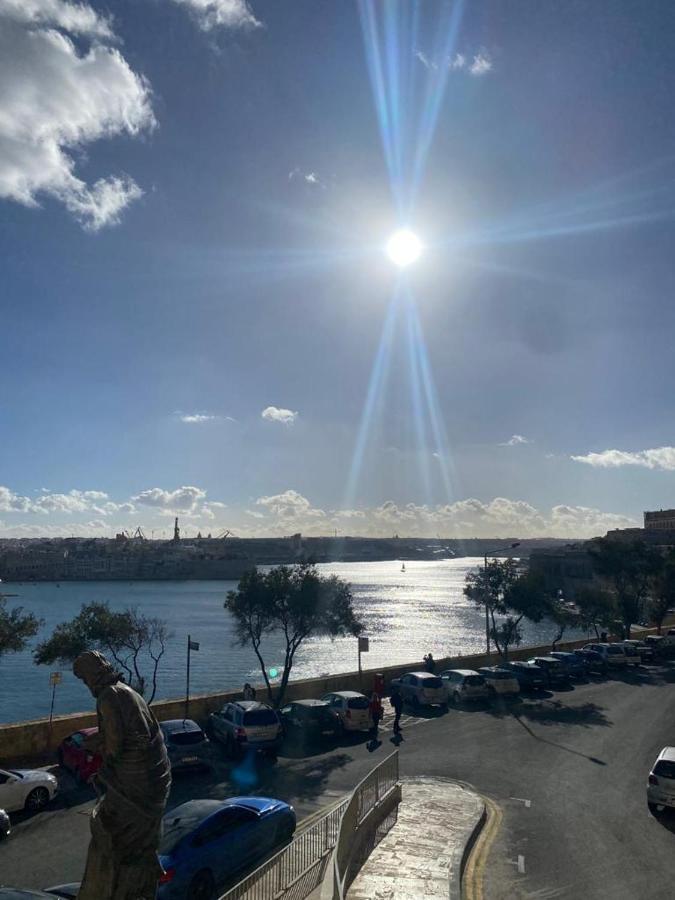 Grand Harbour View Appartement Valletta Buitenkant foto